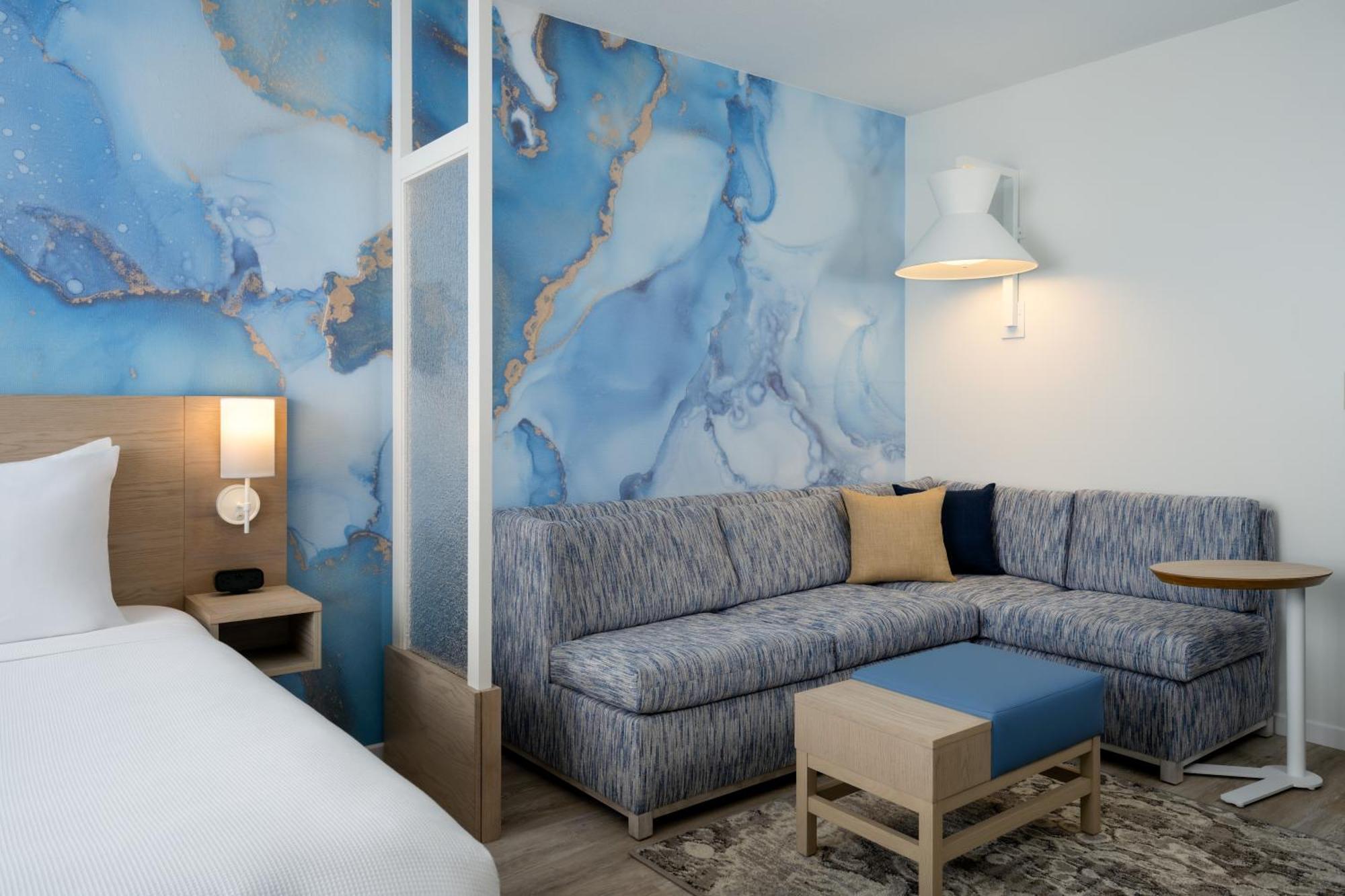 Hyatt Place Hotel 4*